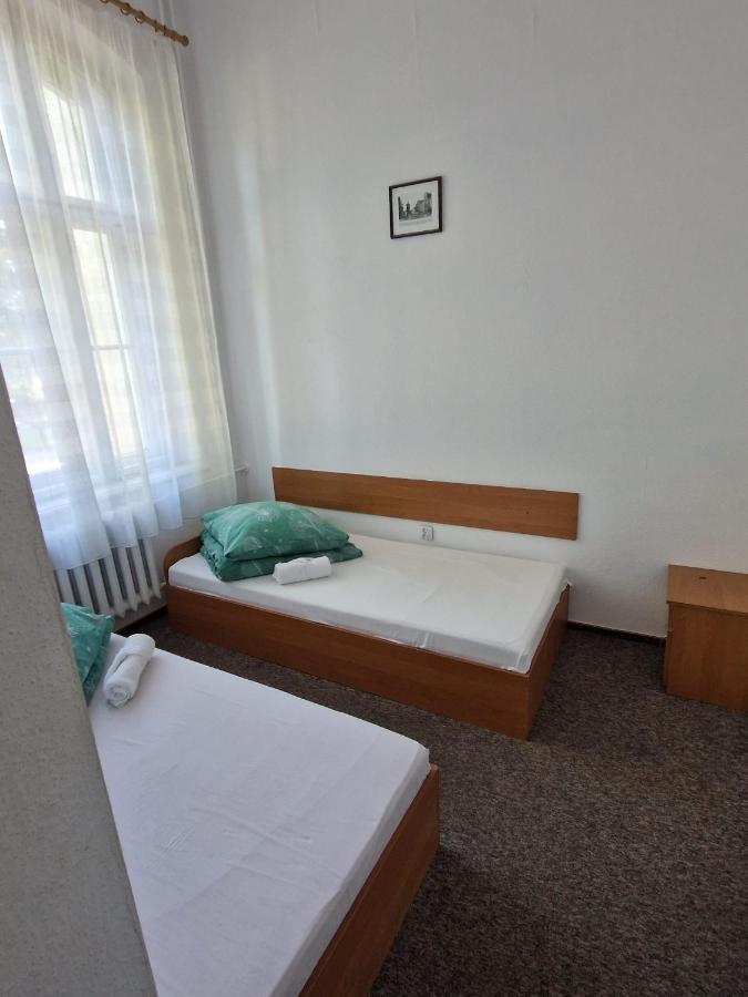Galeona - Hotel Turystyczny แอลบลอง ภายนอก รูปภาพ