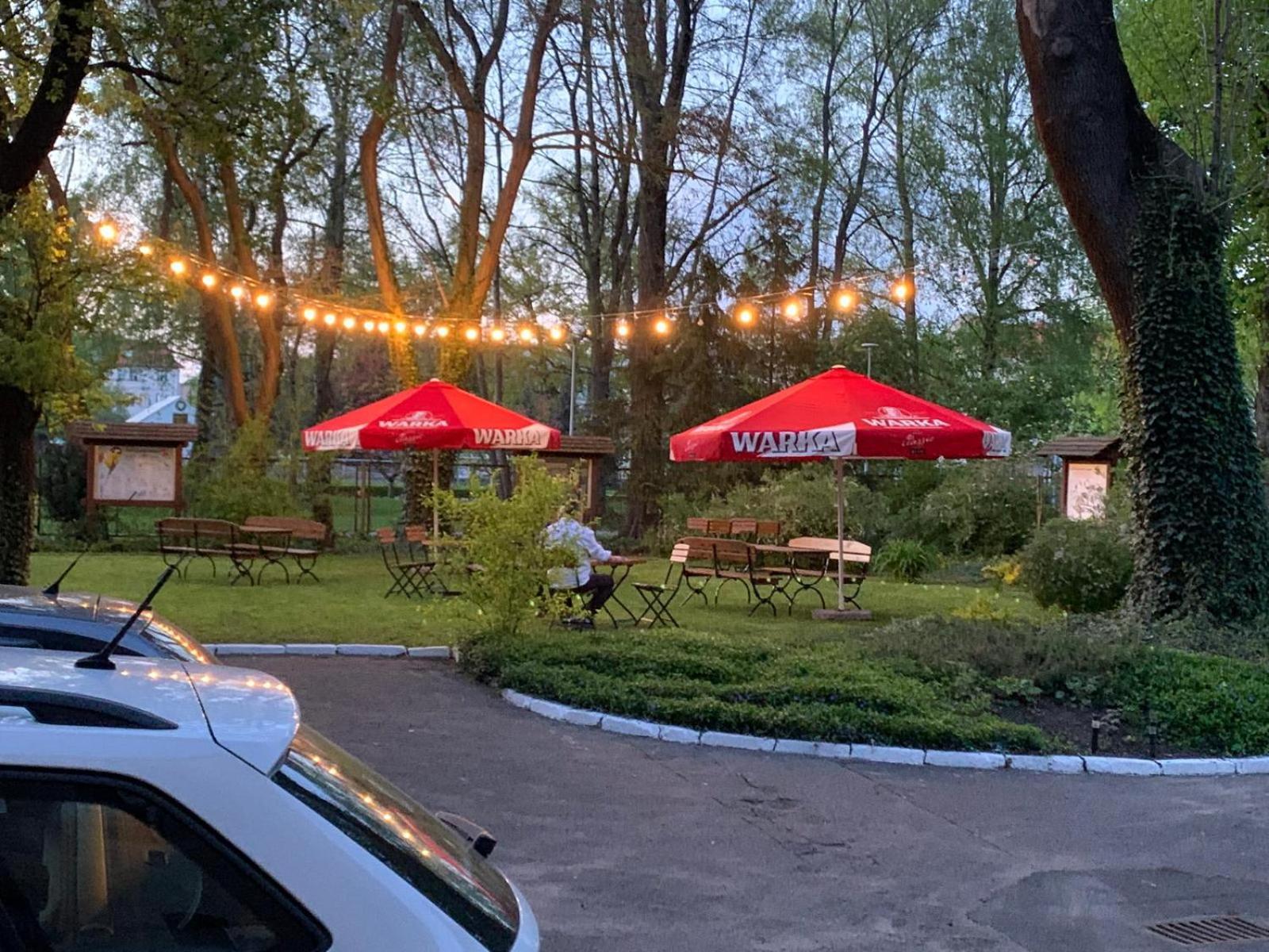 Galeona - Hotel Turystyczny แอลบลอง ภายนอก รูปภาพ