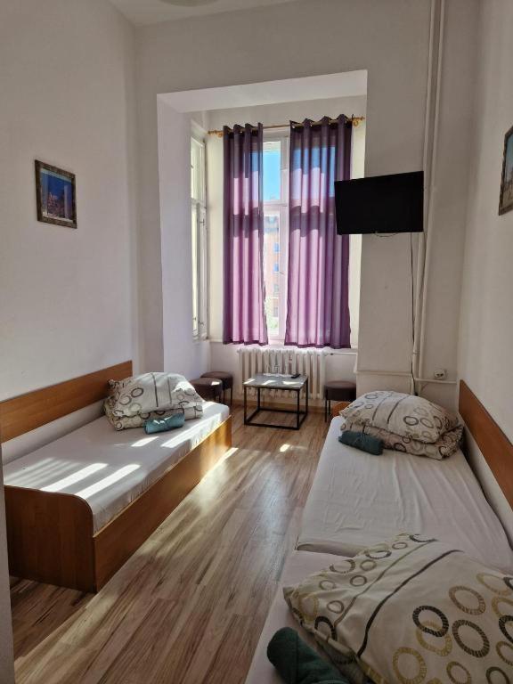 Galeona - Hotel Turystyczny แอลบลอง ภายนอก รูปภาพ
