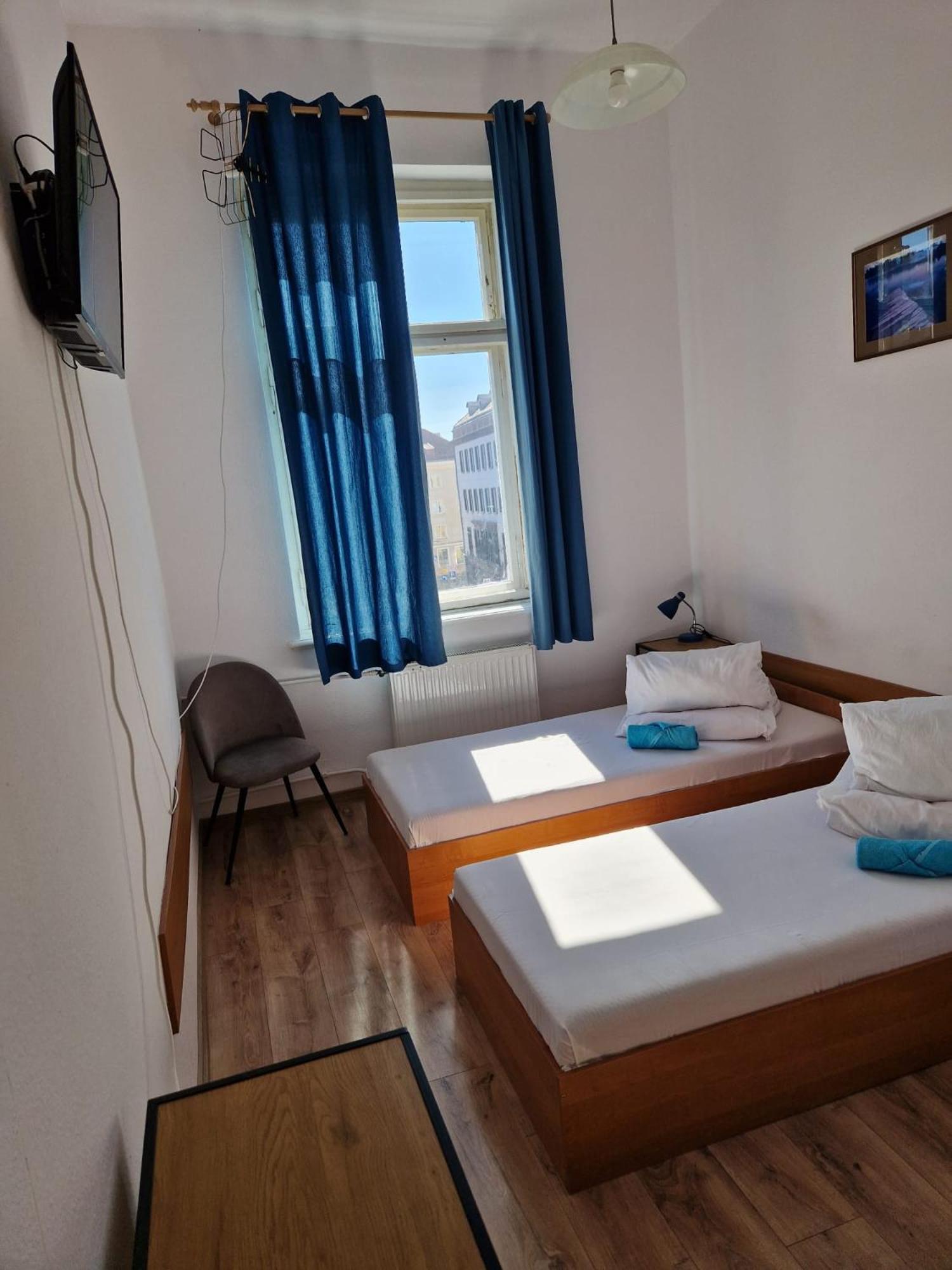Galeona - Hotel Turystyczny แอลบลอง ภายนอก รูปภาพ